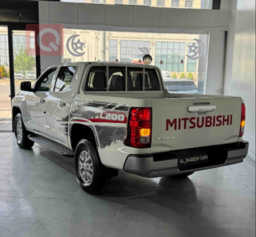 ميتسوبيشي L200